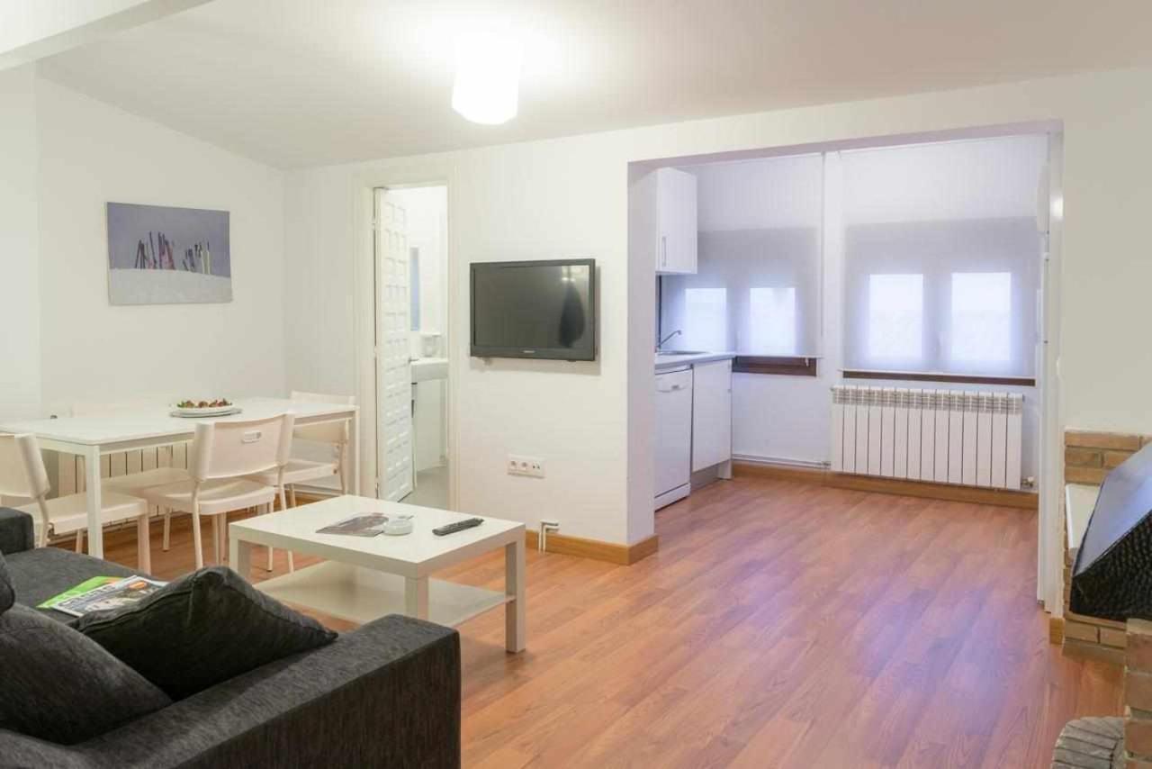 Candelario Apartamentos Exteriör bild
