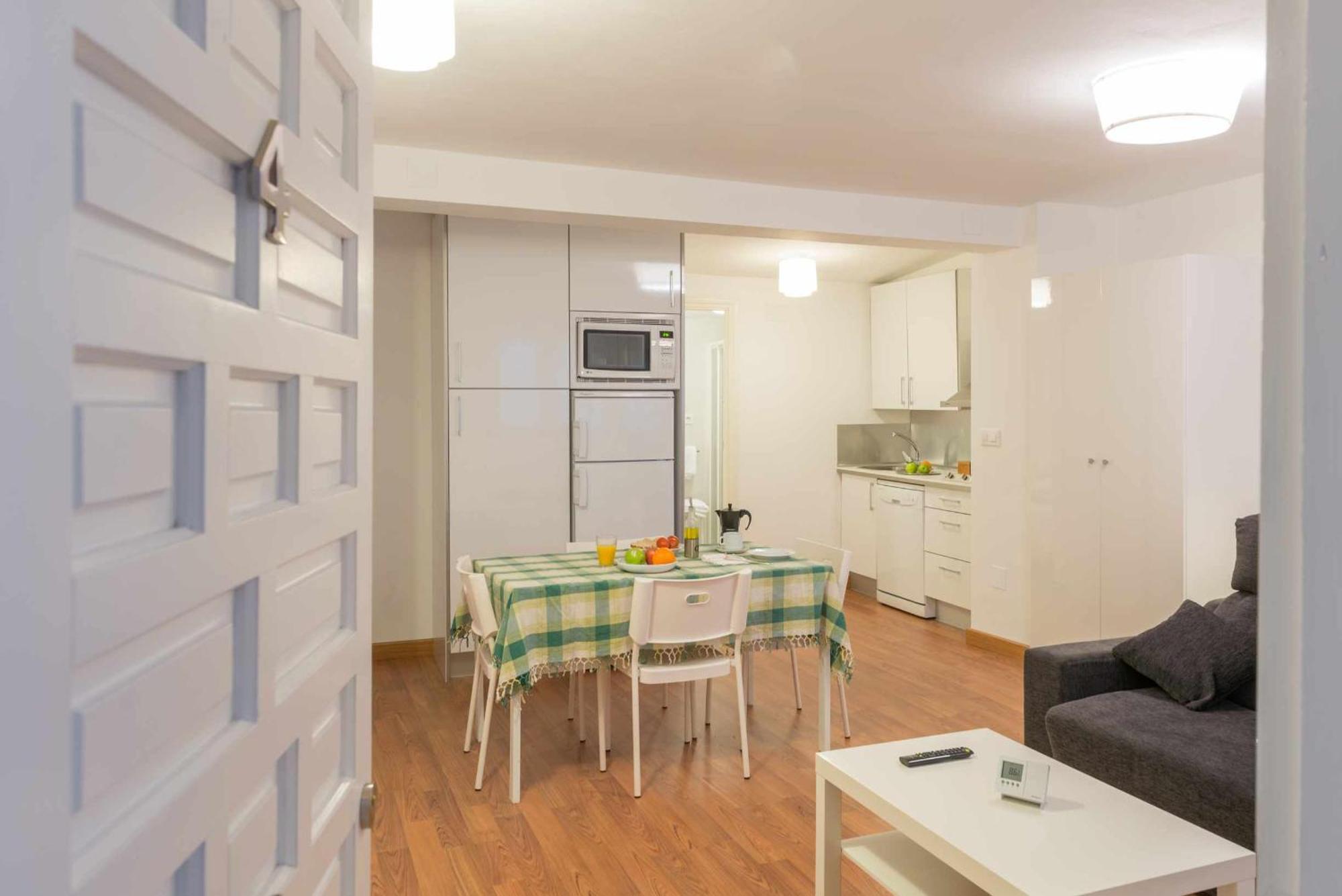 Candelario Apartamentos Rum bild